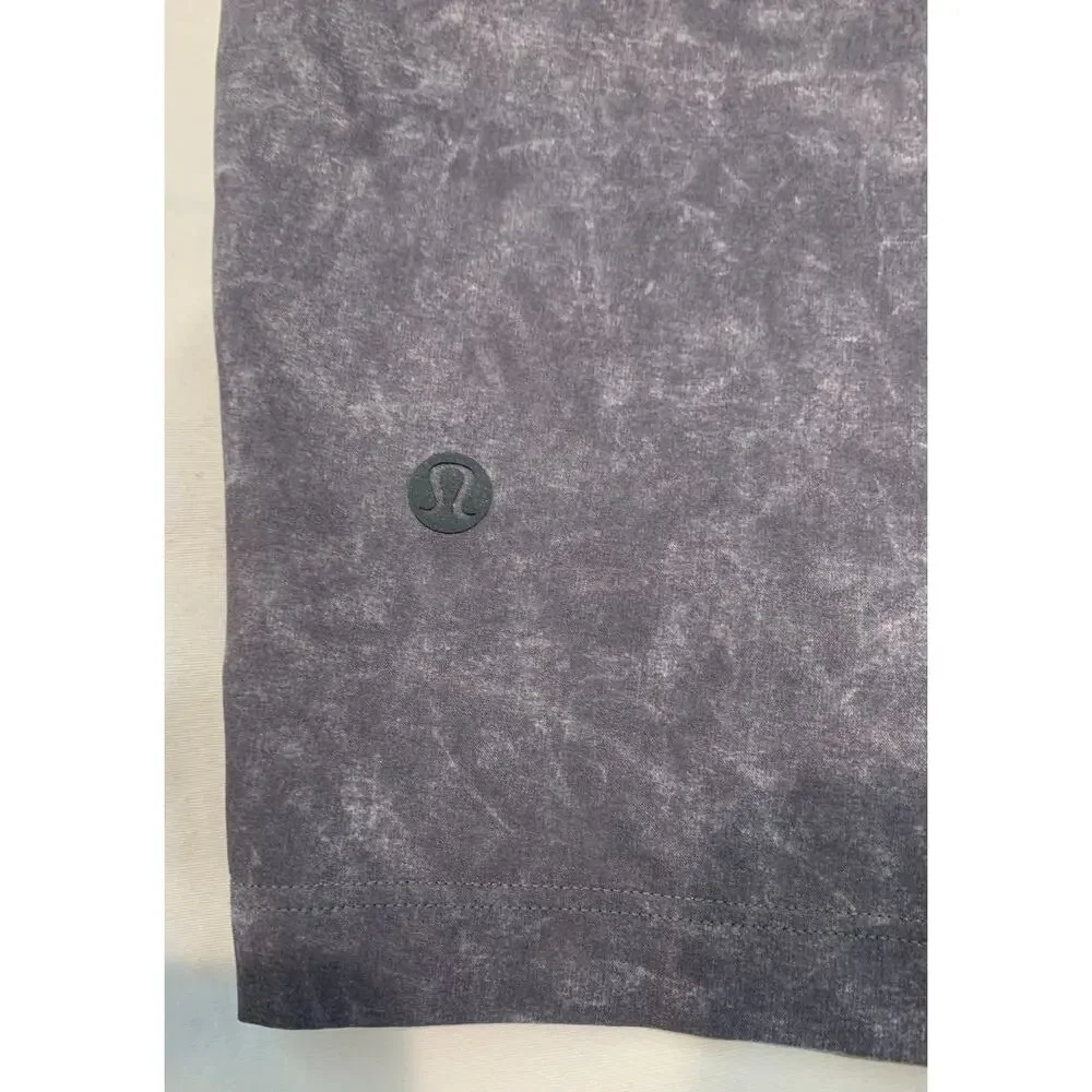Lululemon Mens T.H.E. Shorts Size L Gray 9